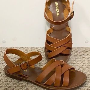 Soda sandals